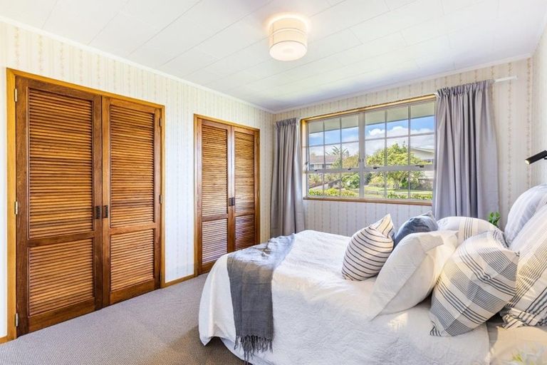 Photo of property in 11 Battersea Place, Richmond Heights, Taupo, 3330