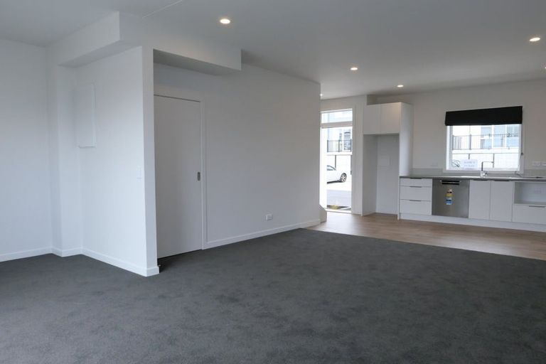 Photo of property in 11/30 Adventure Drive, Whitby, Porirua, 5024
