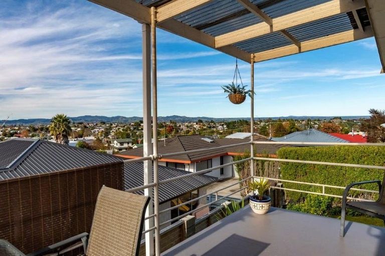 Photo of property in 42a Brookfield Terrace, Brookfield, Tauranga, 3110