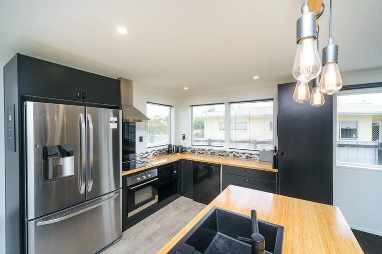 Photo of property in 73 Havelock Avenue, Westbrook, Palmerston North, 4412