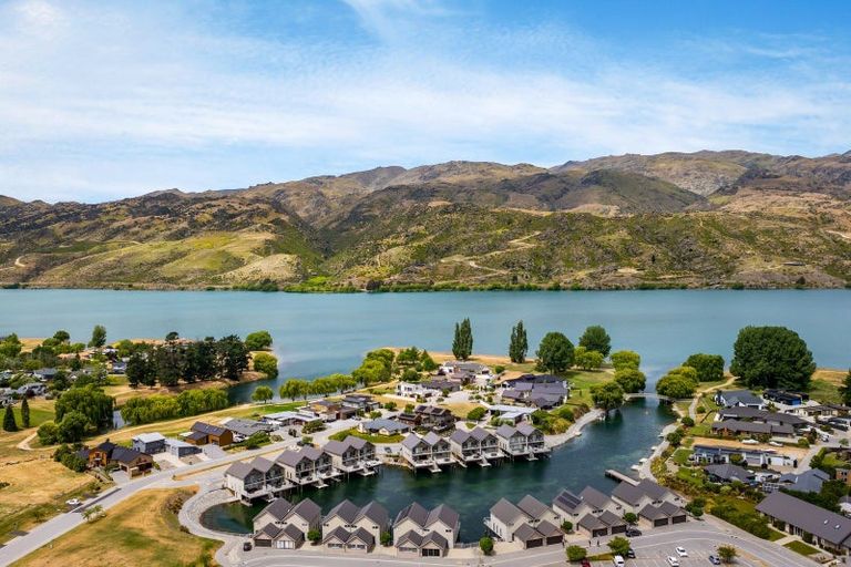 Photo of property in 10a Foster Place, Mount Pisa, Cromwell, 9383