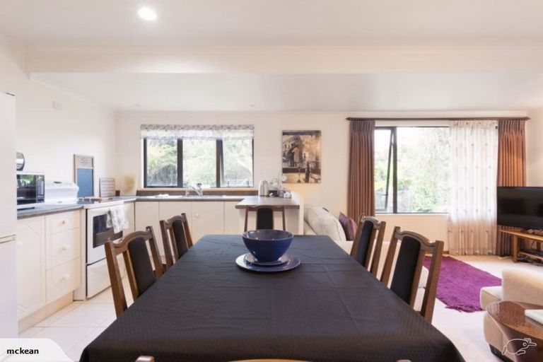 Photo of property in 117 East Coast Road, Castor Bay, Auckland, 0620