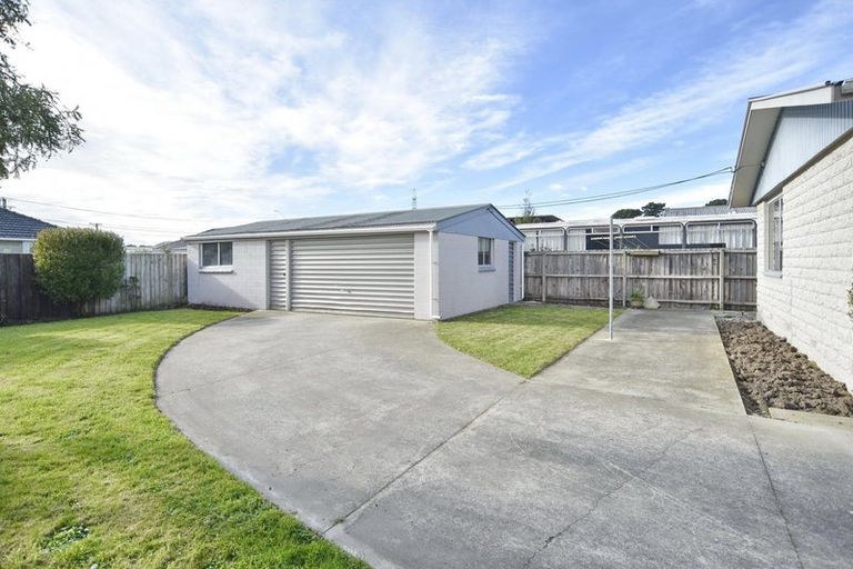 Photo of property in 25 Bayswater Crescent, Bromley, Christchurch, 8062