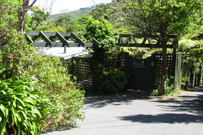 Photo of property in 6 Mathieson Avenue, Khandallah, Wellington, 6035