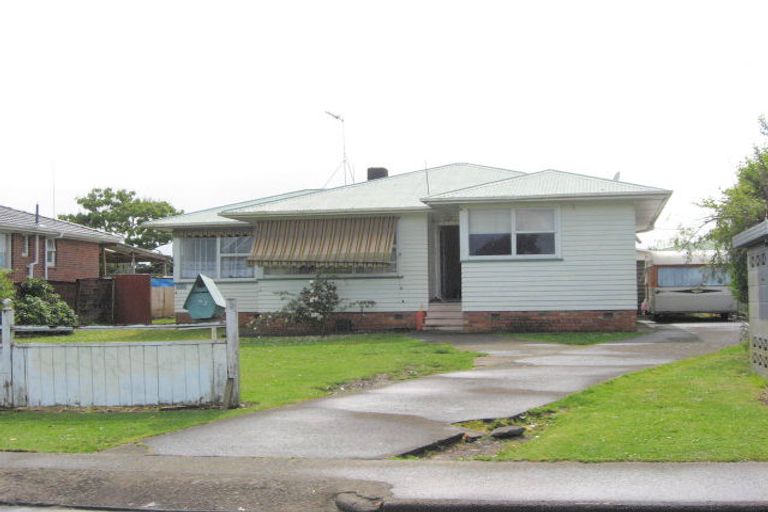 Photo of property in 42 Edinburgh Avenue, Rosehill, Papakura, 2113