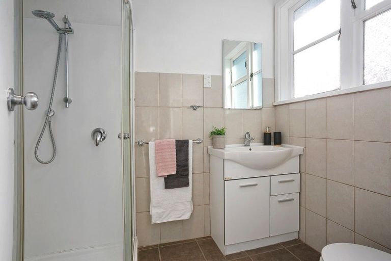 Photo of property in 52 Williams Street, Cambridge, 3434