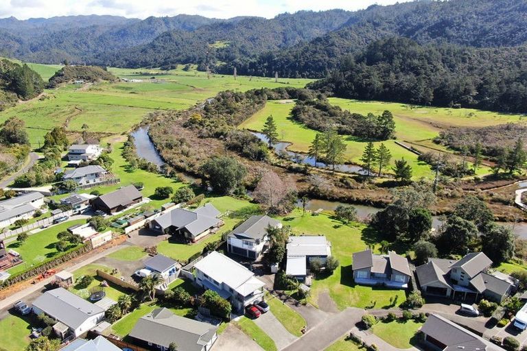 Photo of property in 124 Pepe Road, Tairua, 3508