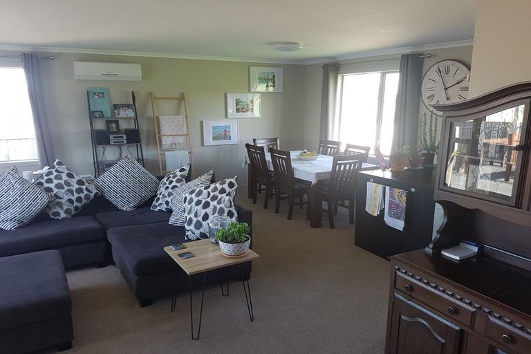 Photo of property in 12 Poplar Grove, Feilding, 4702