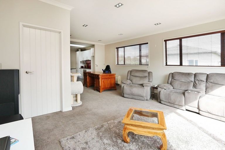 Photo of property in 16 Huia Street, Waikiwi, Invercargill, 9810
