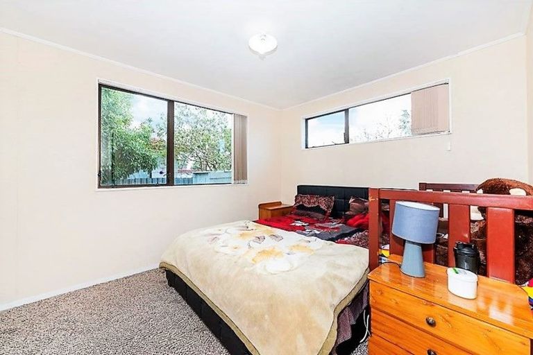 Photo of property in 2/190 Te Irirangi Drive, Flat Bush, Auckland, 2019