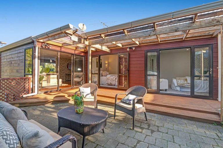 Photo of property in 2/8 Antrim Grove, Bayview, Auckland, 0629