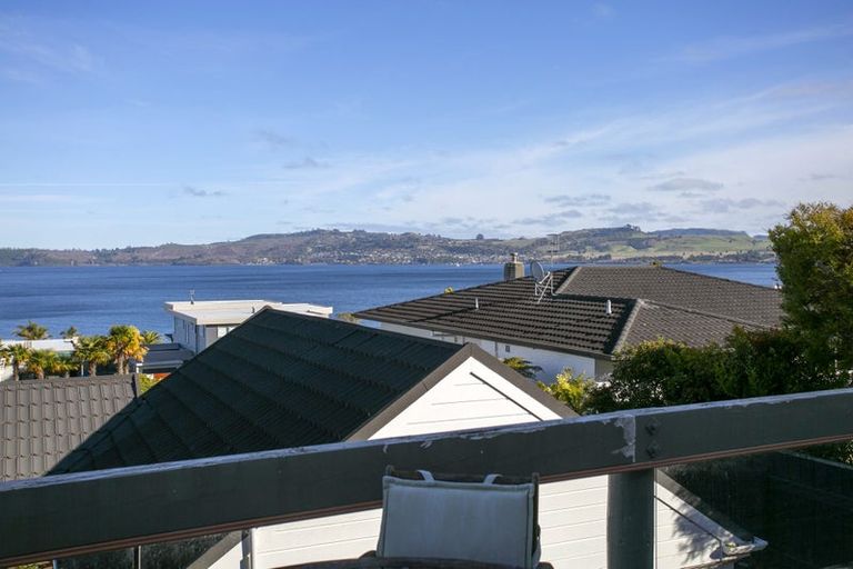 Photo of property in 12 Harvey Street, Waipahihi, Taupo, 3330