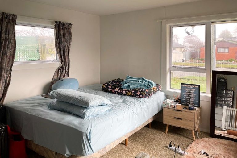 Photo of property in 84 Nortons Road, Avonhead, Christchurch, 8042