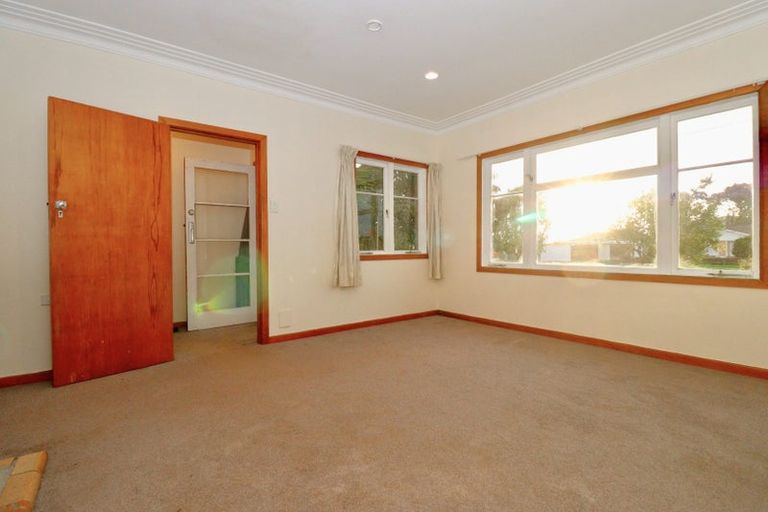 Photo of property in 17 Clevedon Road, Papakura, 2110