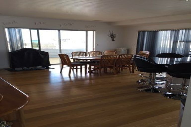 Photo of property in 106b Karewa Parade, Papamoa Beach, Papamoa, 3118