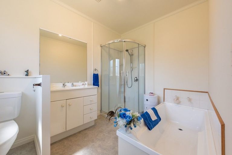 Photo of property in 11 Beach Haven Place, Paraparaumu Beach, Paraparaumu, 5032