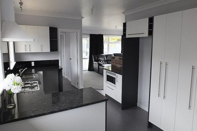 Photo of property in 124 Springs Road, Hornby, Christchurch, 8042