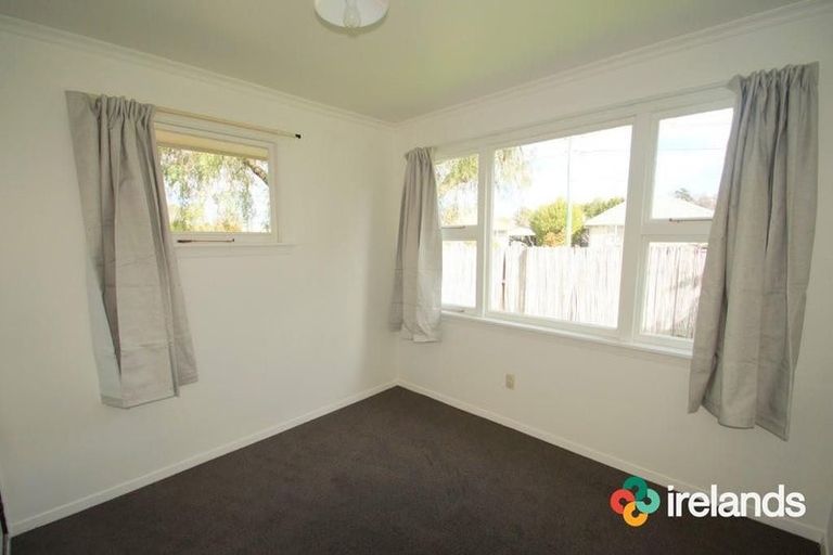 Photo of property in 5 Cheam Street, Dallington, Christchurch, 8061