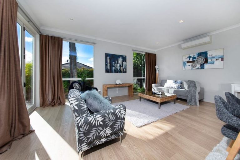 Photo of property in 190 Schnapper Rock Road, Schnapper Rock, Auckland, 0632