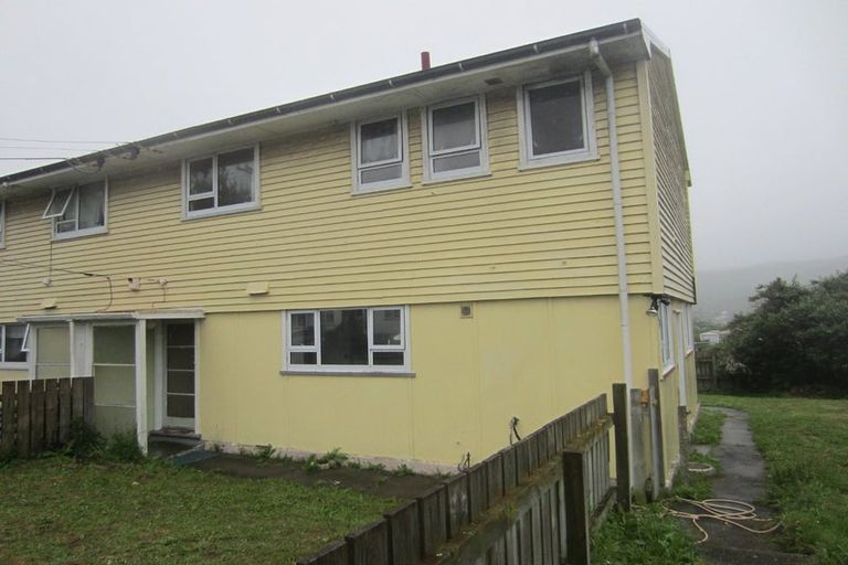 Photo of property in 27 Bell Street, Tawa, Wellington, 5028