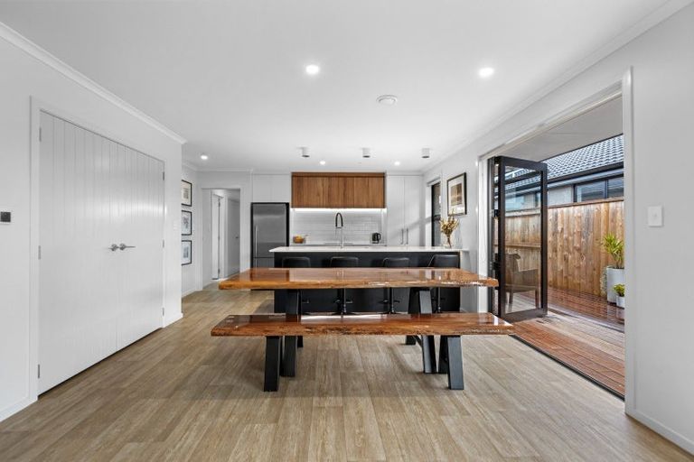 Photo of property in 19 Kuihi Street, Poike, Tauranga, 3112