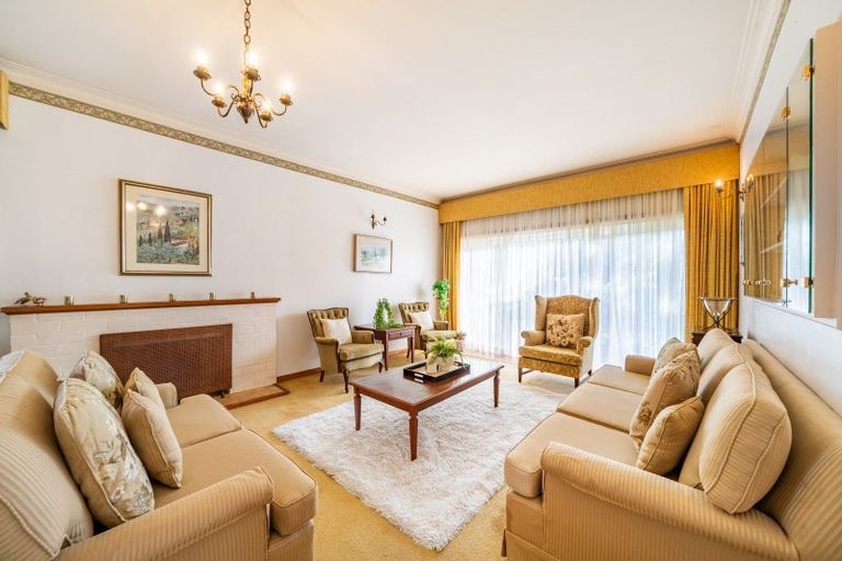 Photo of property in 35 Ropata Crescent, Boulcott, Lower Hutt, 5010