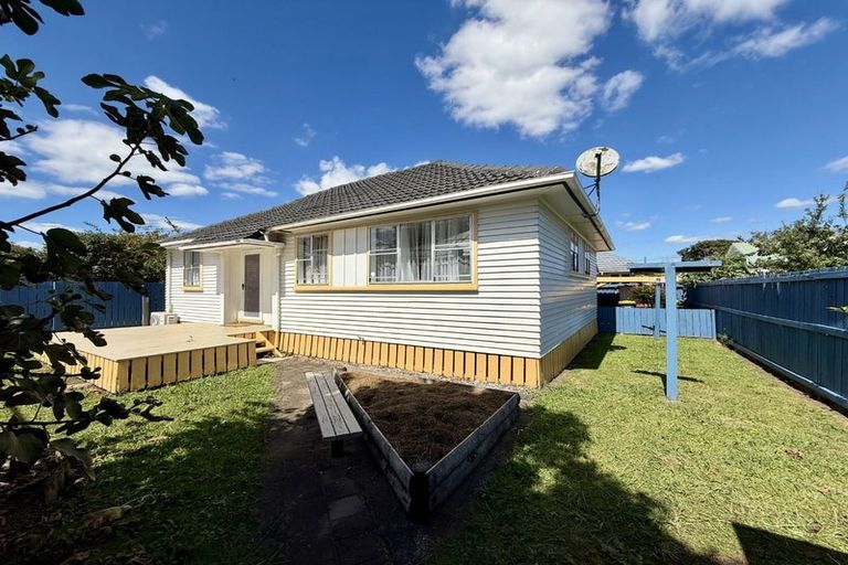Photo of property in 2/10 Taka Street, Takanini, 2112