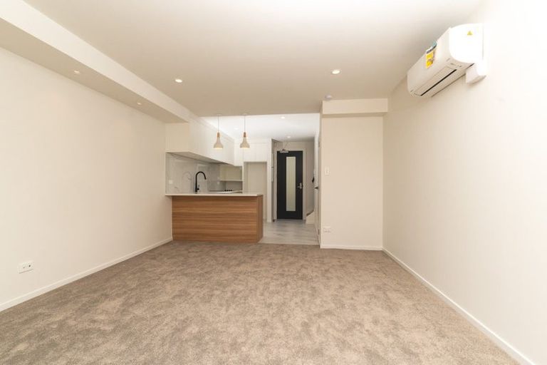 Photo of property in 8/23 Tudor Road, Henderson, Auckland, 0610