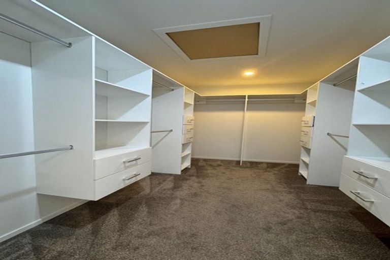 Photo of property in 39 Travis View Drive, Fairview Heights, Auckland, 0632