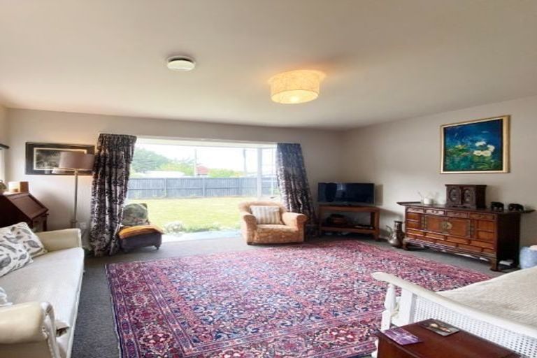 Photo of property in 121 Pages Road, Wainoni, Christchurch, 8061