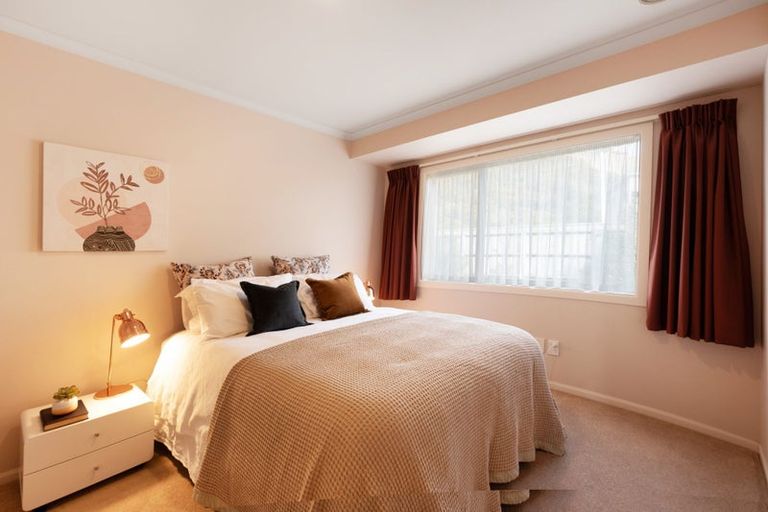 Photo of property in 26 Comber Place, Johnsonville, Wellington, 6037