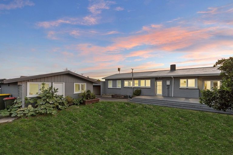 Photo of property in 6 Heath Street, St Andrews, Hamilton, 3200