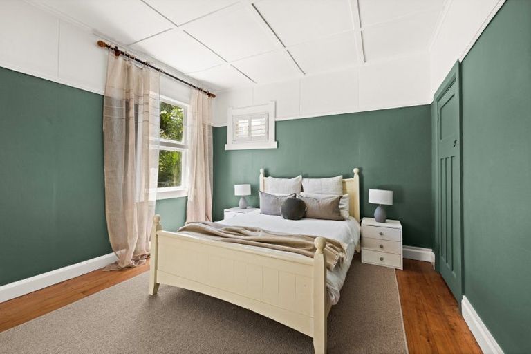 Photo of property in 45 Faraday Street, Hospital Hill, Napier, 4110