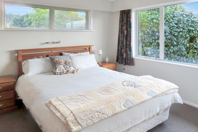 Photo of property in 20 Sunbrae Drive, Silverstream, Upper Hutt, 5019