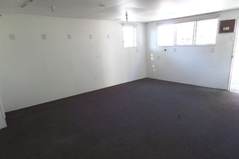 Photo of property in 80 Somerfield Street, Somerfield, Christchurch, 8024