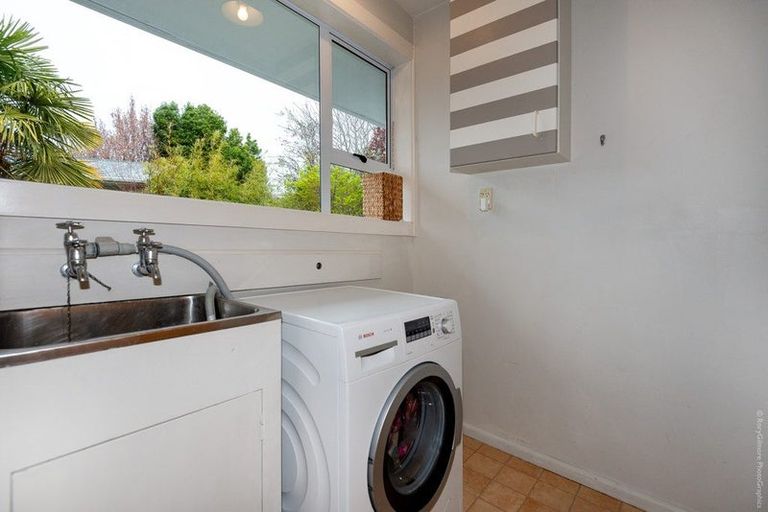 Photo of property in 7 Penwood Street, Russley, Christchurch, 8042