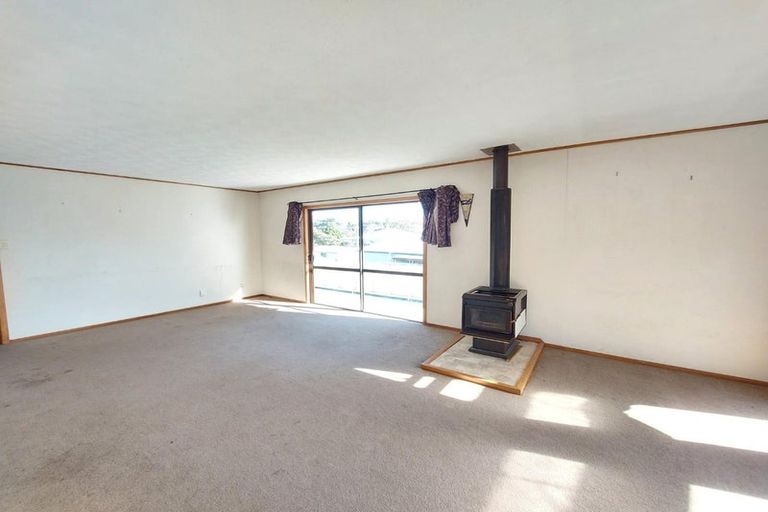 Photo of property in 5 Croydon Road, New Lynn, Auckland, 0600