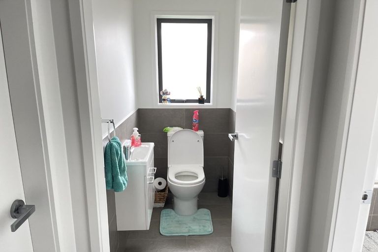 Photo of property in 12 Tawhiti Road, Pukekohe, 2120