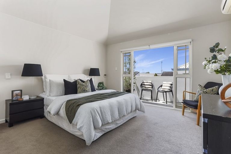 Photo of property in 7 Alfred Street, Northcote Point, Auckland, 0627
