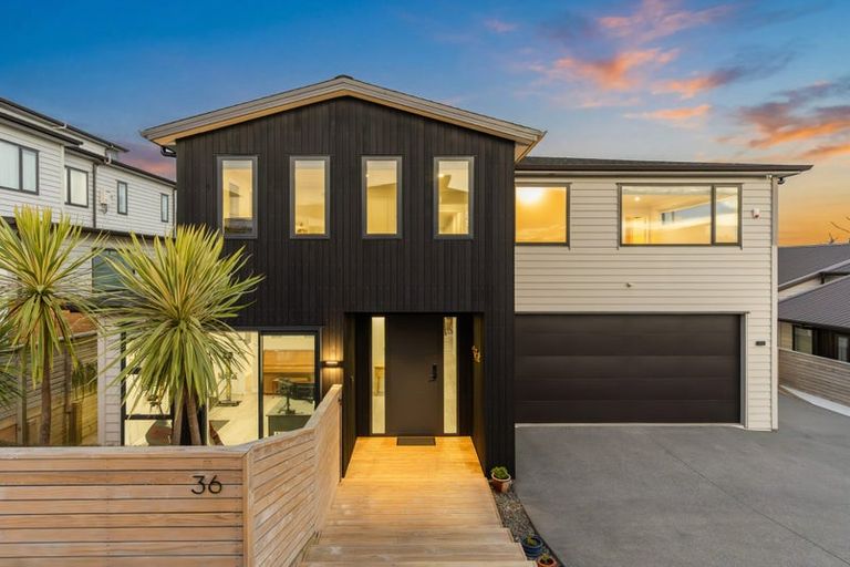 Photo of property in 36 Longshore Drive, Long Bay, Auckland, 0630