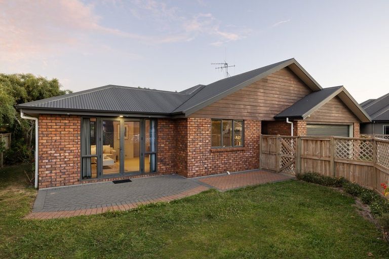 Photo of property in 11 Callum Court, Rototuna, Hamilton, 3210