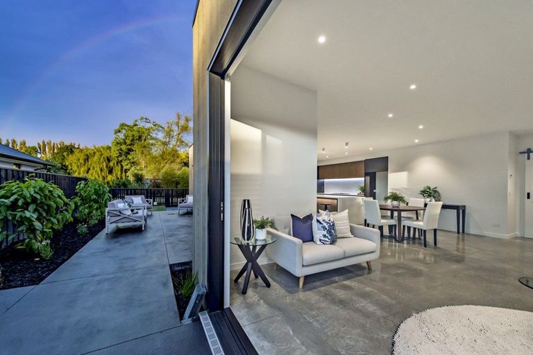 Photo of property in 31 Irvines Track, Halswell, Christchurch, 8025