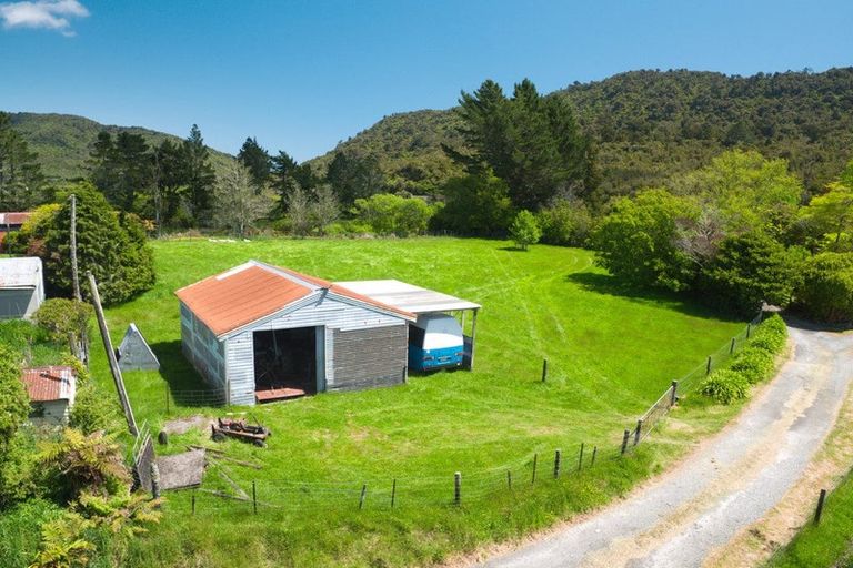 Photo of property in 19 Baty Place, Coal Creek, Greymouth, 7802