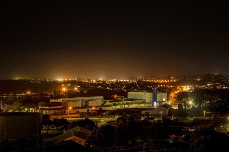 Photo of property in 22c Findlay Street, Moturoa, New Plymouth, 4310