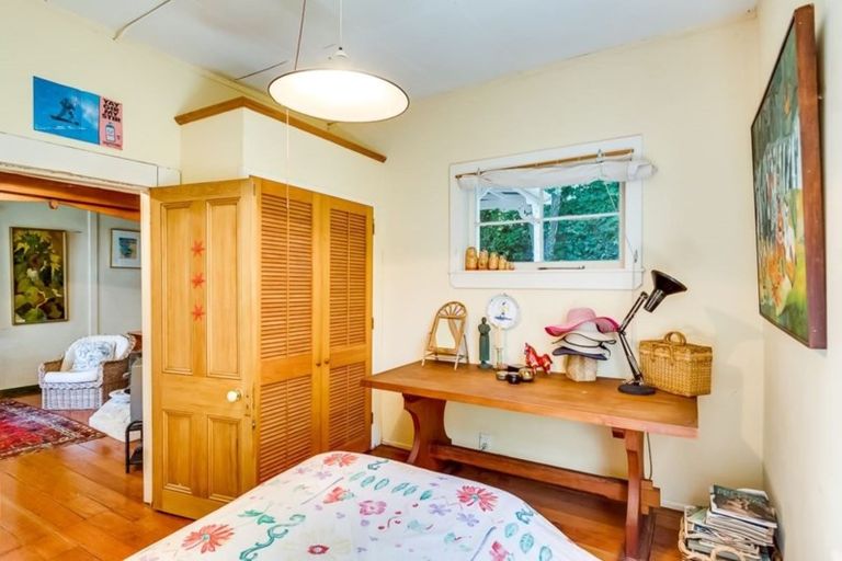 Photo of property in 1 Harvey Road, Bluff Hill, Napier, 4110