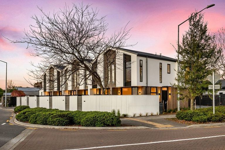 Photo of property in 3/2 Courtenay Street, St Albans, Christchurch, 8014