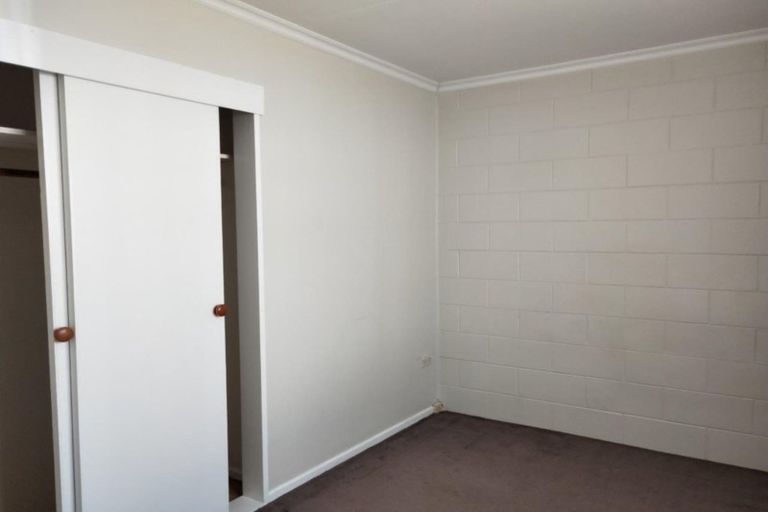 Photo of property in 20 Edgeware Road, Palmerston North, 4410