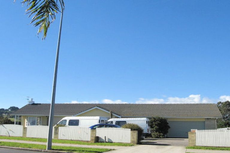 Photo of property in 287 Hill Road, The Gardens, Auckland, 2105