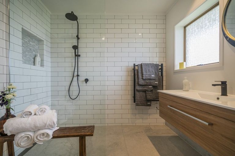 Photo of property in 73 Catherine Crescent, Whitianga, 3510