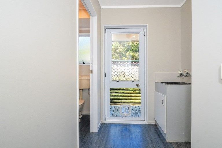 Photo of property in 19 Oaklands Grove, Clouston Park, Upper Hutt, 5018